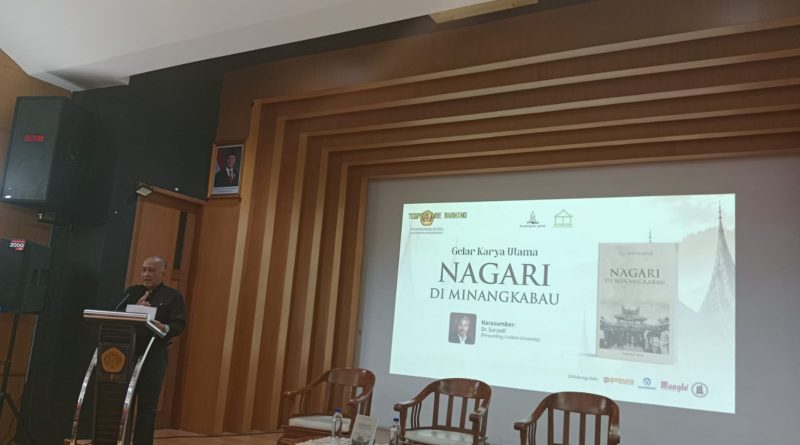 DEMOKRASI: Penumpang Gelap dalam Sistem Indonesia Bernegara